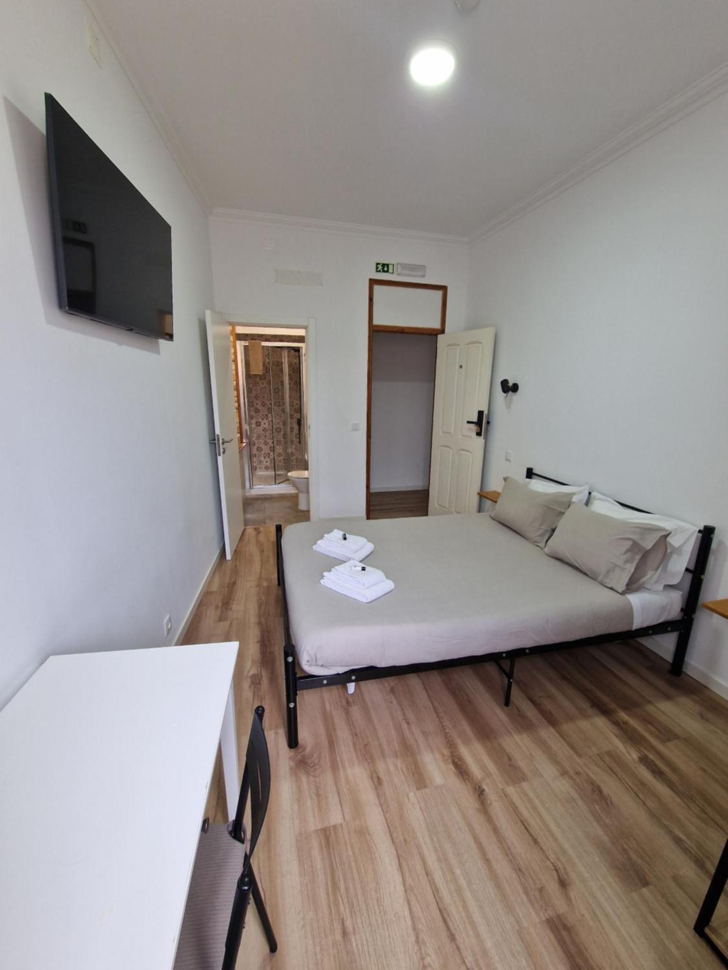 Wolley - Peniche Guesthouse Dış mekan fotoğraf